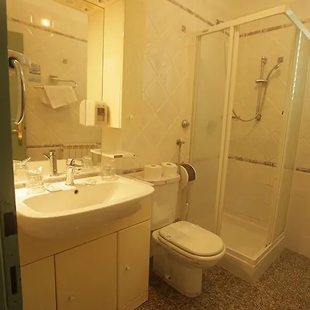 Triple Diklo 16023q Gasthof Zadar